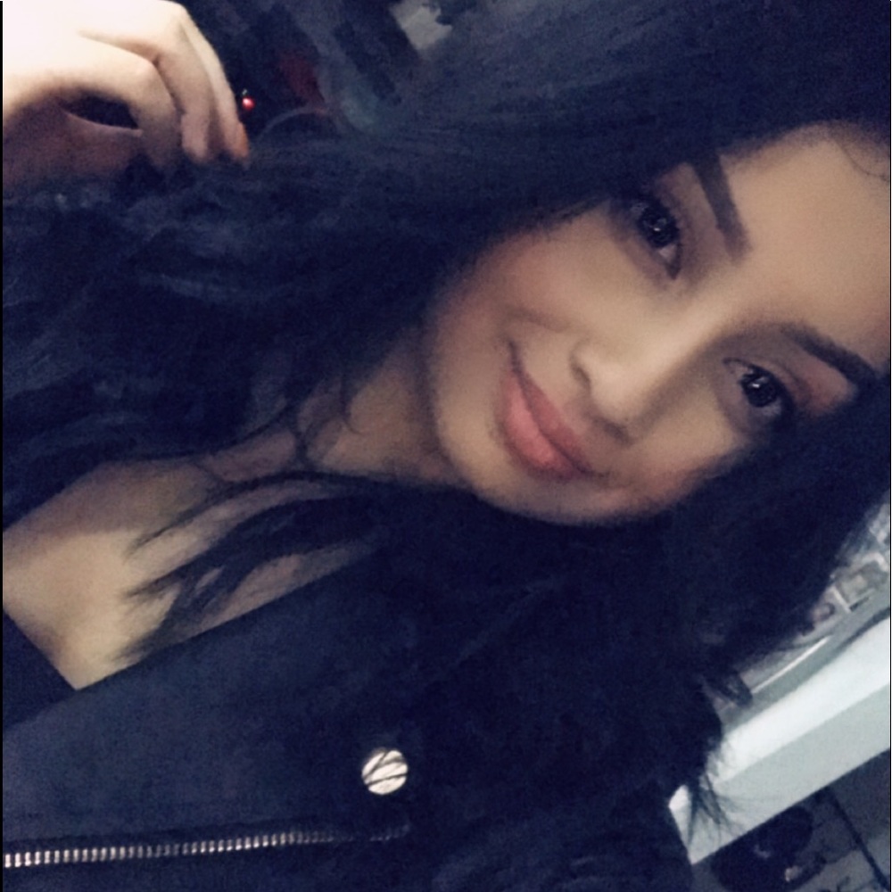 Meet your posher, Karla.